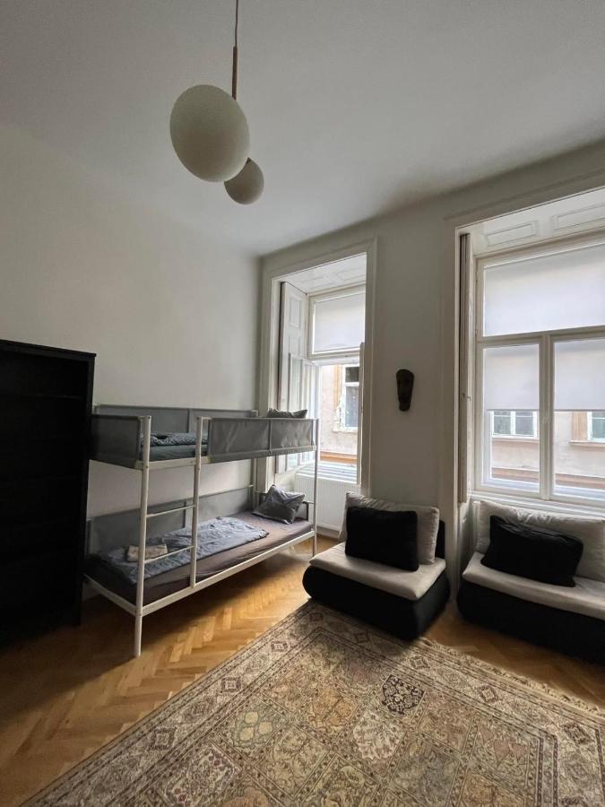 Love, Peace & Easy Living Apartment Budapest Exteriör bild